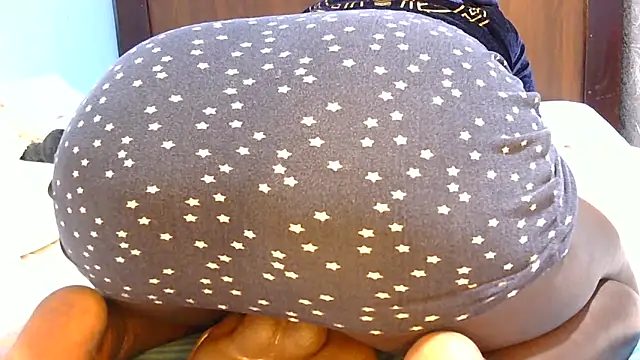 SpiceySnack online show from 4, 3, 2026