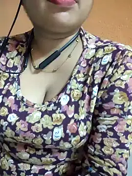 Snapshot of miss_kheyali chatting on 9, 10, 2025 miss kheyali online show from 9, 10, 2025