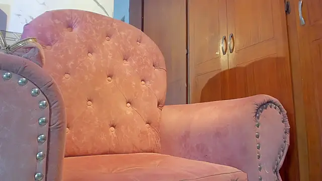 Snapshot of violett__rousee chatting on 26, 11, 2025 violett rousee online show from 26, 11, 2025