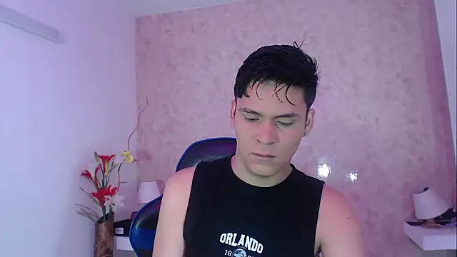 Aaron Foxxx online show from 4, 10, 2025