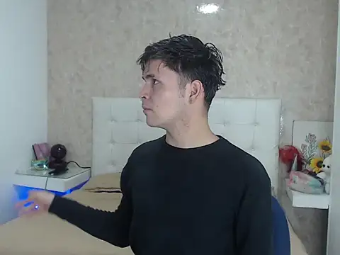 Aaron Foxxx online show from 18, 12, 2025