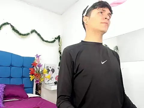 Aaron Foxxx online show from 21, 12, 2025