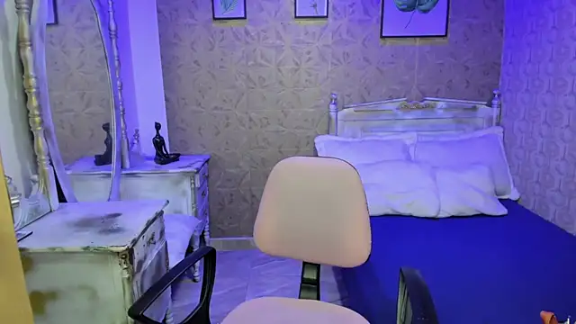 Megane whitte online show from 21, 12, 2025