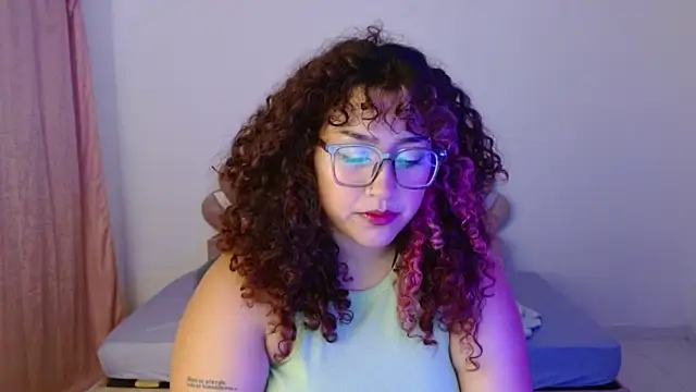 Snapshot of BlueeVelvet chatting on 28, 9, 2025 BlueeVelvet online show from 28, 9, 2025