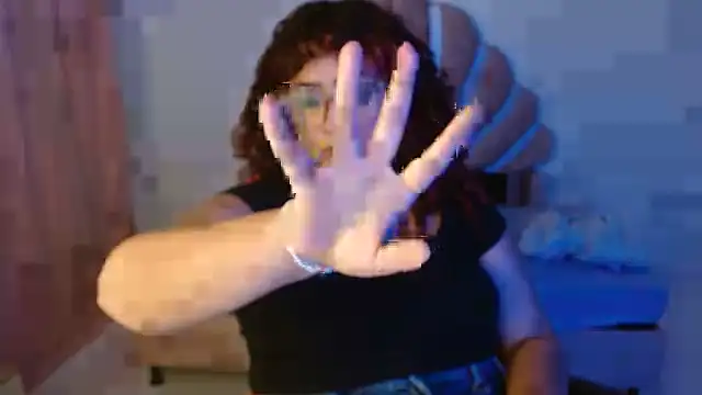 Snapshot of BlueeVelvet chatting on 7, 10, 2025 BlueeVelvet online show from 7, 10, 2025