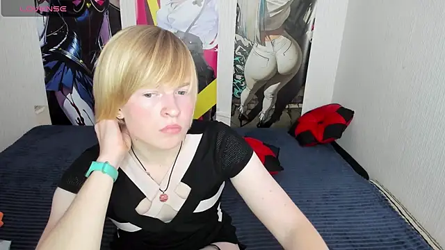 Cattie w  online show from 18, 10, 2025