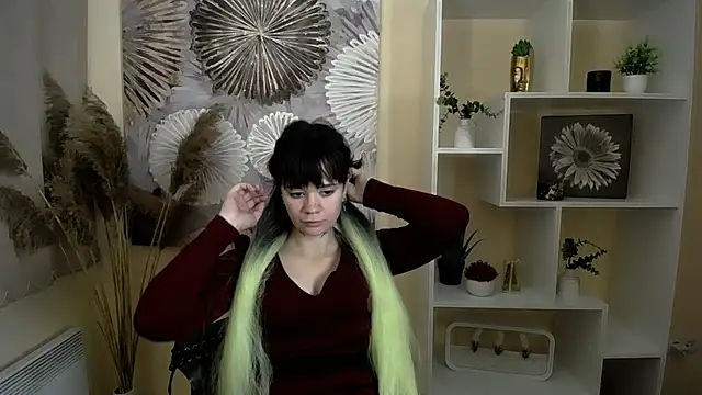 Snapshot of Dream_Caster_ chatting on 8, 10, 2025 Dream Caster online show from 8, 10, 2025