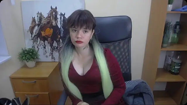 Snapshot of Dream_Caster_ chatting on 11, 10, 2025 Dream Caster online show from 11, 10, 2025
