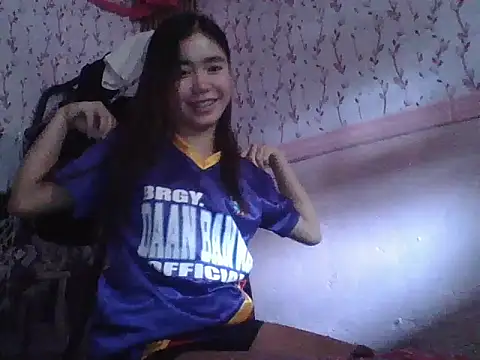 Snapshot of SweetPussie18x chatting on 23, 4, 2026 SweetPussie18x online show from 23, 4, 2026