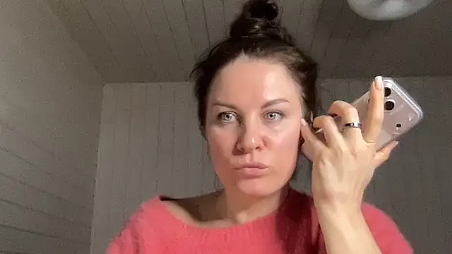 Snapshot of Tarivona chatting on 2, 2, 2026 Tarivona online show from 2, 2, 2026