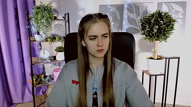 JuneWoods online show from 3, 4, 2026