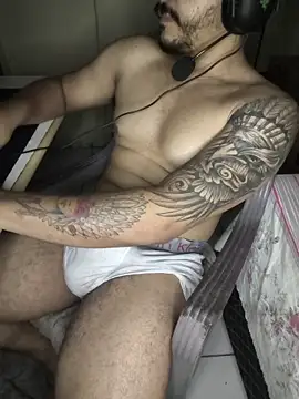 Snapshot of gtzmoreno chatting on 28, 5, 2026 gtzmoreno online show from 28, 5, 2026