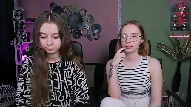 Snapshot of rebecca_smile chatting on 21, 12, 2025 rebecca smile online show from 21, 12, 2025