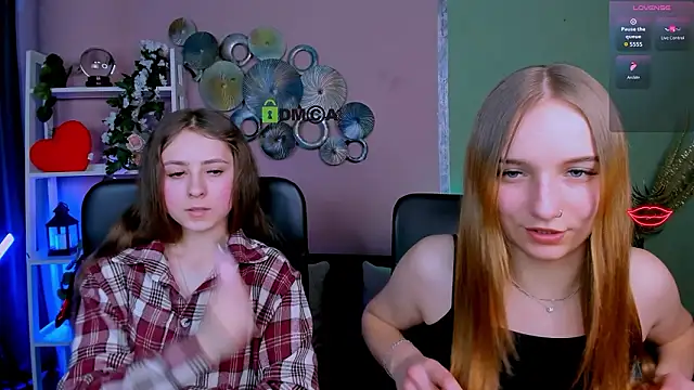 Snapshot of rebecca_smile chatting on 5, 2, 2026 rebecca smile online show from 5, 2, 2026