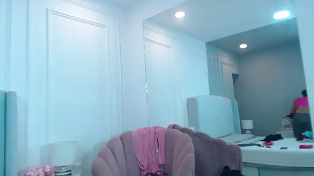 ChantalGarner online show from 29, 11, 2025