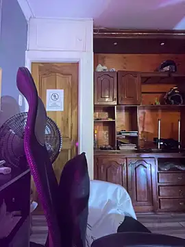 Snapshot of Anahi_Malkova chatting on 1, 10, 2025 Anahi Malkova online show from 1, 10, 2025