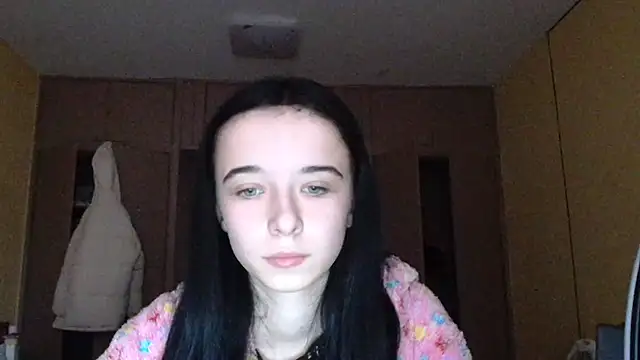 Emilia Light online show from 3, 11, 2025