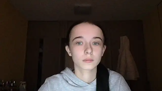 Emilia Light online show from 23, 12, 2025