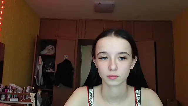 Emilia Light online show from 21, 3, 2026