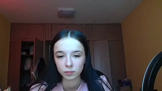 Emilia Light online show from 23, 4, 2026