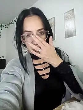 YaraDuartee online show from 27, 11, 2025