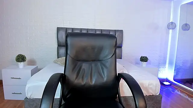 Snapshot of Caroline_Millerr chatting on 22, 5, 2026 Caroline Millerr online show from 22, 5, 2026