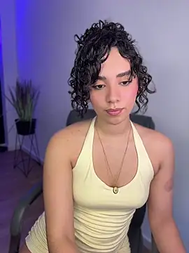 Snapshot of Capricho_01 chatting on 30, 4, 2026 Capricho 01 online show from 30, 4, 2026
