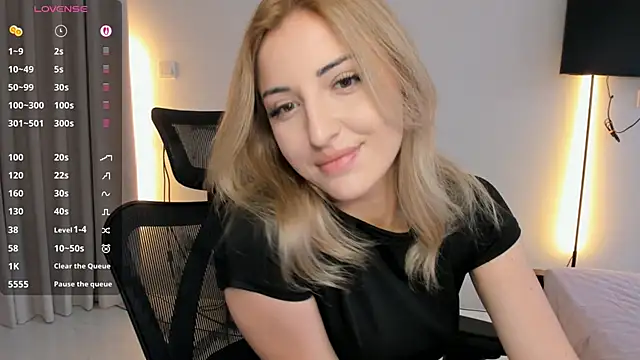 Snapshot of AmyVilvet_ chatting on 19, 4, 2026 AmyVilvet online show from 19, 4, 2026