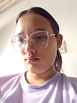 Snapshot of young_dairy01 chatting on 2, 10, 2025 young dairy01 online show from 2, 10, 2025