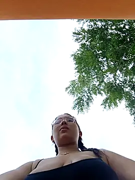 Snapshot of young_dairy01 chatting on 8, 10, 2025 young dairy01 online show from 8, 10, 2025