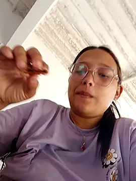 Snapshot of young_dairy01 chatting on 15, 10, 2025 young dairy01 online show from 15, 10, 2025