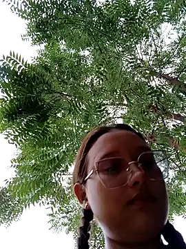 Snapshot of young_dairy01 chatting on 16, 10, 2025 young dairy01 online show from 16, 10, 2025