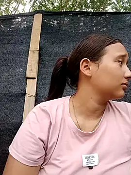 Snapshot of young_dairy01 chatting on 27, 10, 2025 young dairy01 online show from 27, 10, 2025