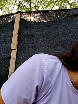 Snapshot of young_dairy01 chatting on 30, 10, 2025 young dairy01 online show from 30, 10, 2025