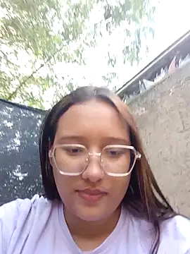 Snapshot of young_dairy01 chatting on 14, 11, 2025 young dairy01 online show from 14, 11, 2025