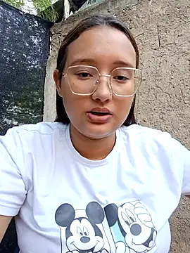 Snapshot of young_dairy01 chatting on 15, 11, 2025 young dairy01 online show from 15, 11, 2025