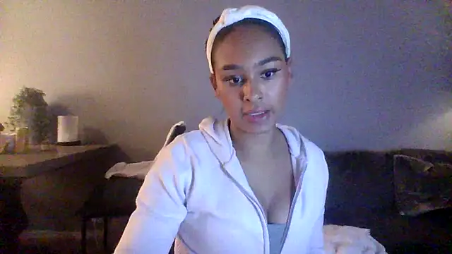 ElviraRose online show from 9, 10, 2025