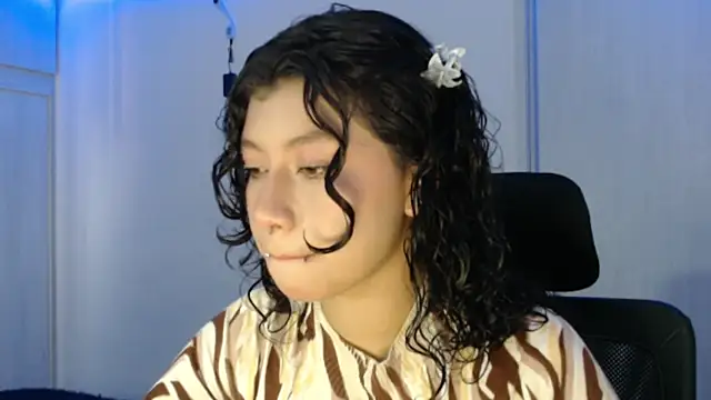 Ivonnybonn online show from 22, 10, 2025