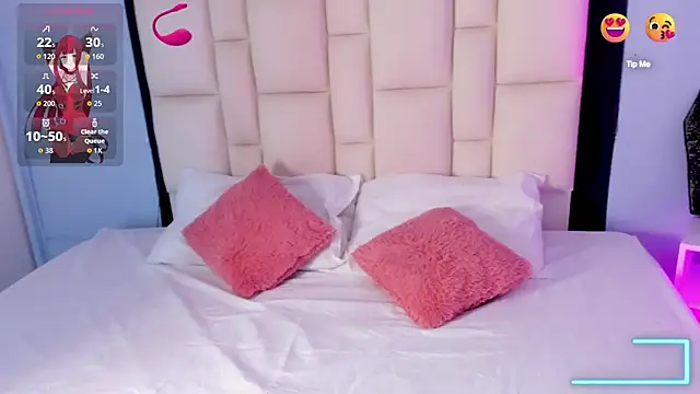 Athenea  fox online show from 24, 10, 2025