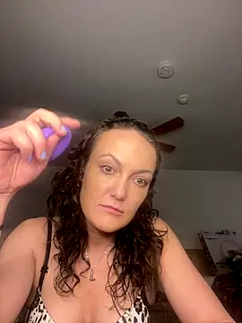 sexybriiiixoxo online show from 1, 12, 2025