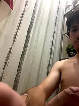 AlbertoRuiz086 online show from 5, 12, 2025