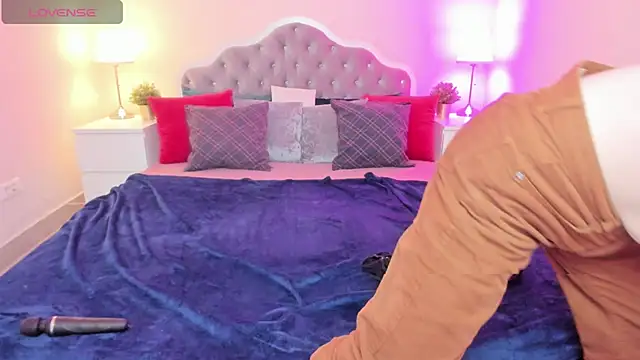 CamillaDreamer online show from 2, 11, 2025