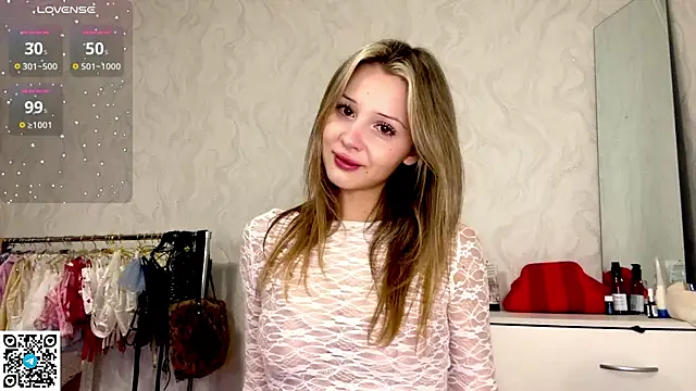 LindyEckland online show from 15, 10, 2025