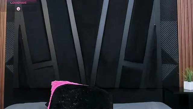 Valka Ross online show from 7, 11, 2025