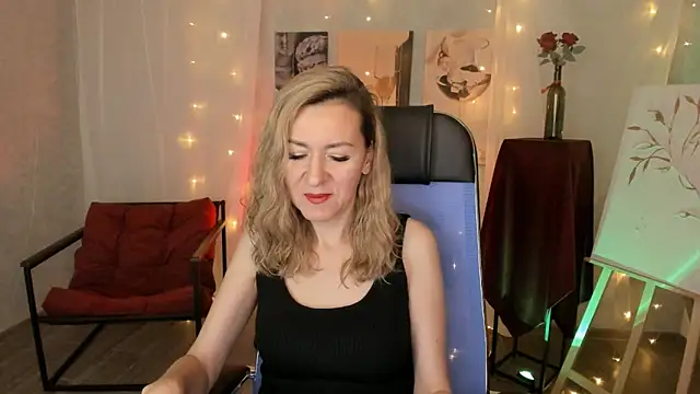 DonnaSmitth online show from 4, 2, 2026