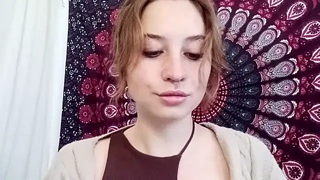 AdalynKiss online show from 7, 10, 2025