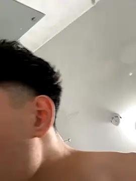 adgymwear1 online show from 10, 10, 2025