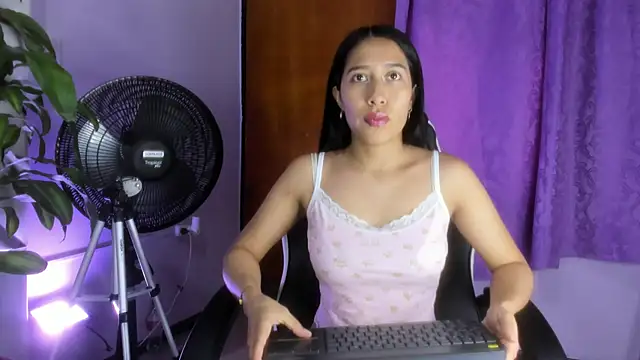 Snapshot of Amelia_Rivas chatting on 3, 2, 2026 Amelia Rivas online show from 3, 2, 2026