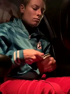 GoldenPussy1329 online show from 25, 10, 2025