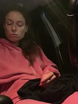 GoldenPussy1329 online show from 15, 11, 2025